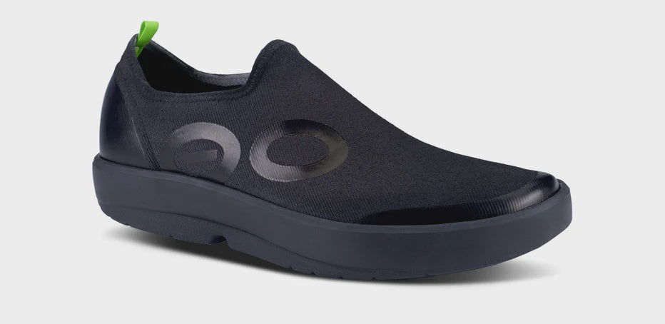 Oofos OOmg eeZee Low Blk/Blk