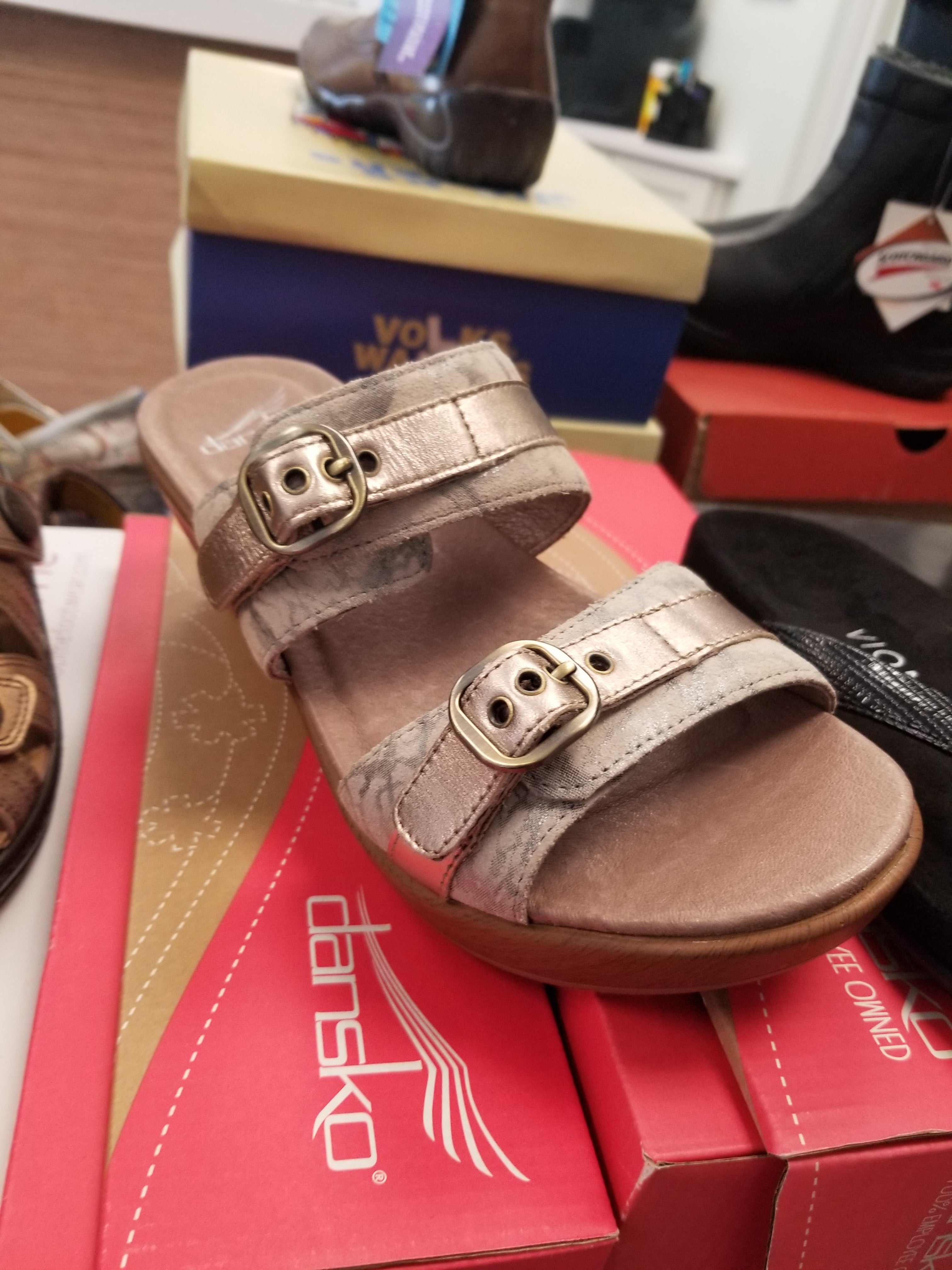 Dansko Jessie Taupe