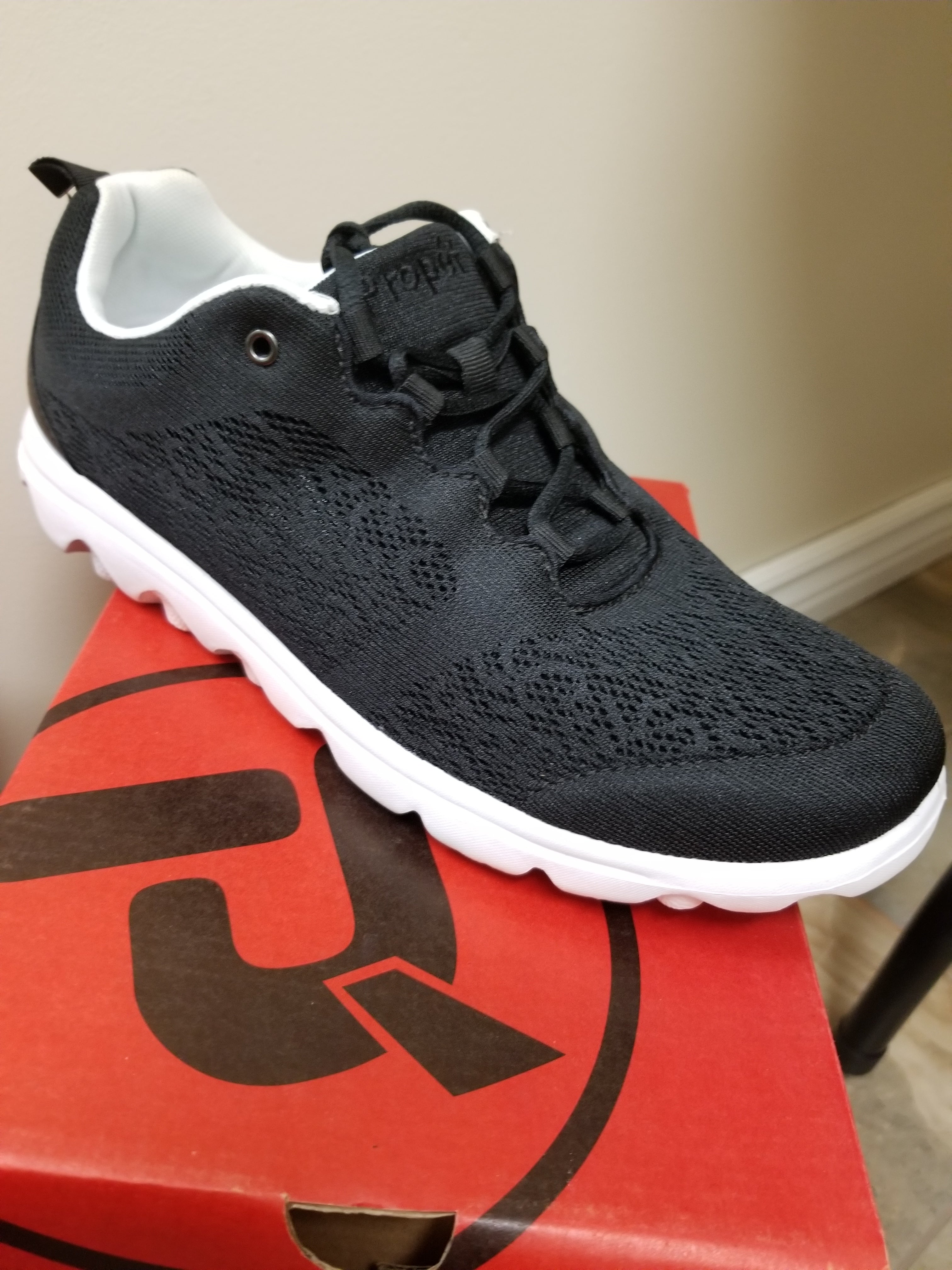 TravelActive Lace shoe
